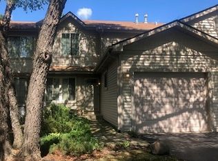 386 E Forest Knoll Dr, Palatine, IL 60074