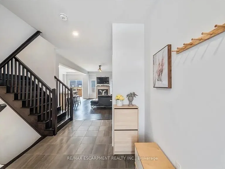 79 Greenwich Ave — Photo 2