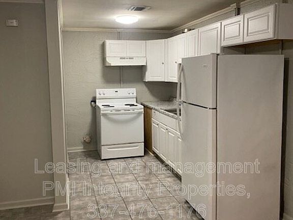 2nd image of 318 Auburn Dr #B