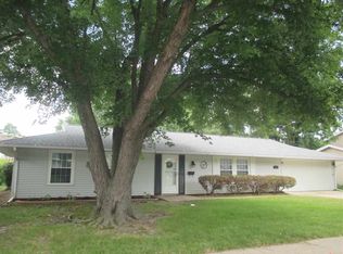 1816 Highwood Ave, Pekin, IL