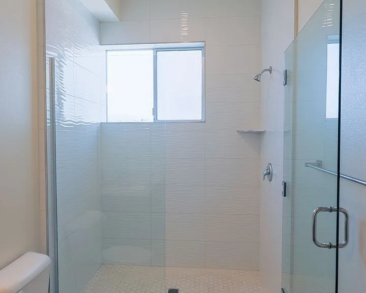 1208 W 25th St — Photo 16