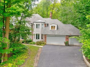 810 Sugarbush Rdg, Zionsville, IN 46077