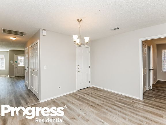 5th image of 8128 Albert St