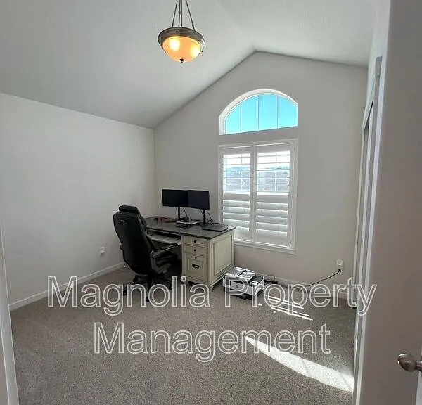 11855 Koenig Dr — Photo 12