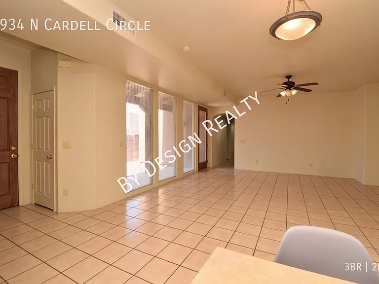 2934 N Cardell Cir — Photo 7