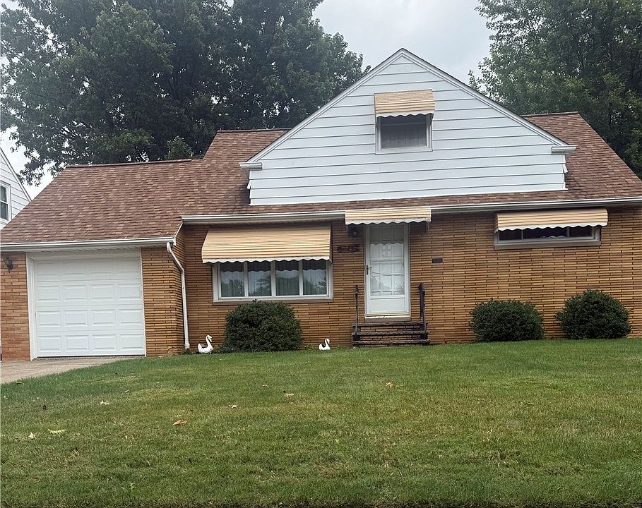 1st image of 375 E 262nd St