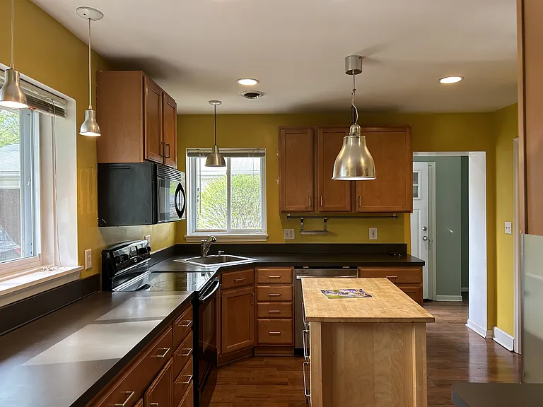 4024 W Webster Rd — Photo 9