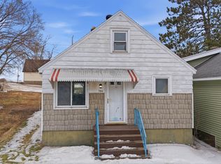 726 Summit St, Eveleth, MN 55734
