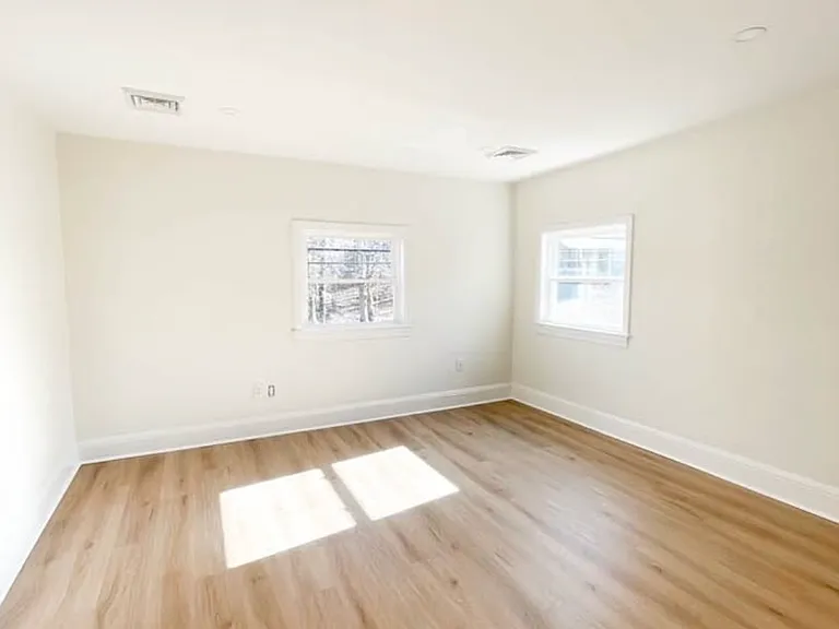 735 Commercial St #2 — Photo 3