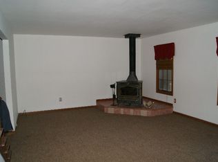 8136 Wiseman Rd, Lambertville, MI 48144