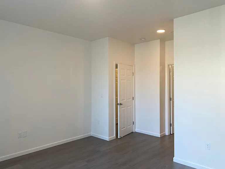 2406-2408 W Avenue 134th (LO) — Photo 13