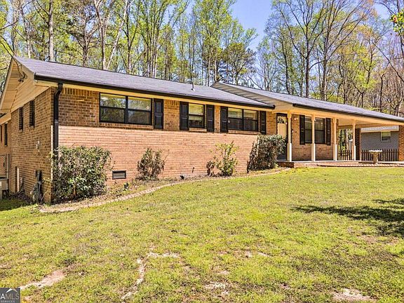 3rd image of 6207 Moss Dr
