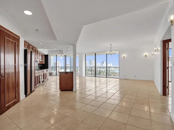 19667 Turnberry Way APT 26B, Aventura, FL 33180