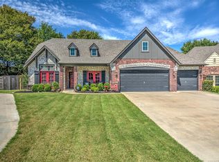 2311 Boardwalk Cir, Bartlesville, OK 74006