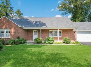 2552 Damian Dr, Hatboro, PA 19040