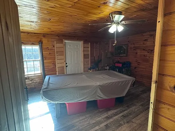 937 Clayton Hollow Rd, Oldfield, MO 65720