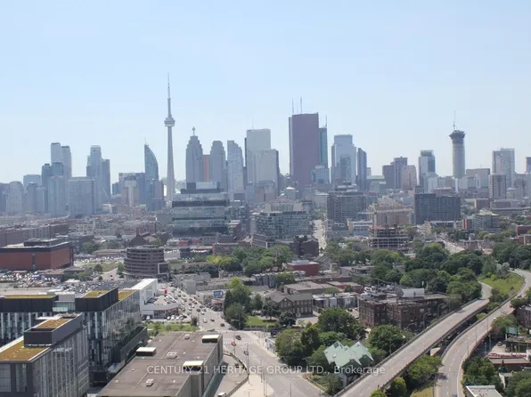 170 Bayview Ave, Toronto, ON