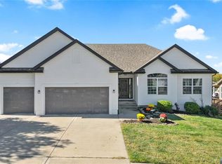 408 Crestridge Dr, Kearney, MO 64060