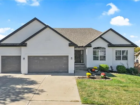 408 Crestridge Dr, Kearney, MO 64060