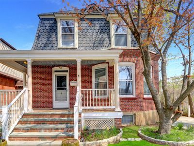 57 Flower Avenue, Floral Park, NY, 11001