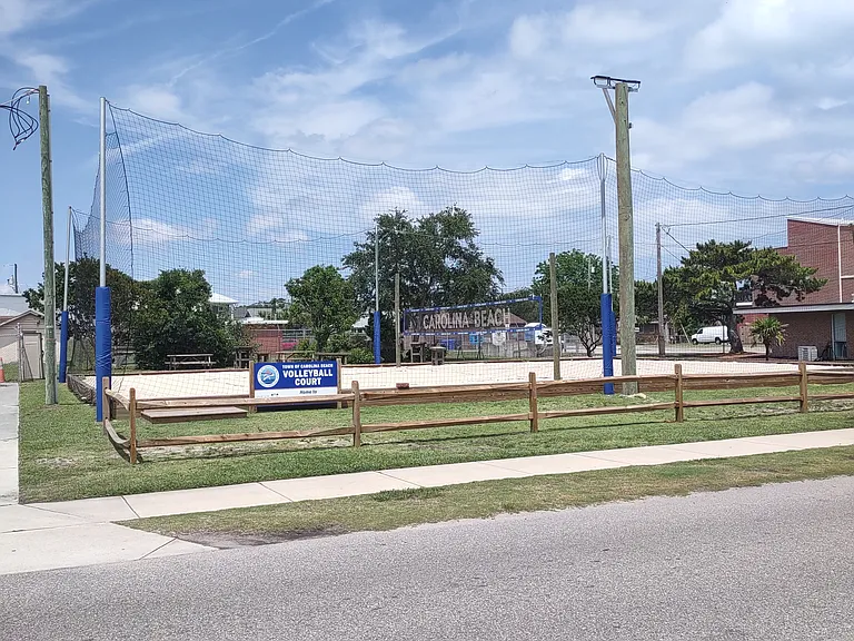 321 Cape Fear Blvd — Photo 14