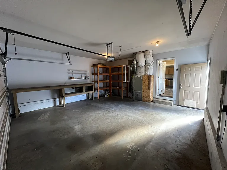8642 NE Barberry Dr — Photo 32