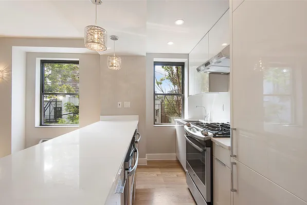 Rented by SPORN GROUP LLC | media 2