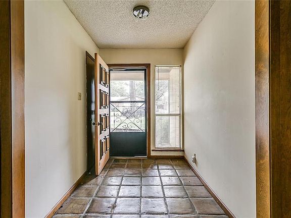 2nd image of 1712 Westover Dr