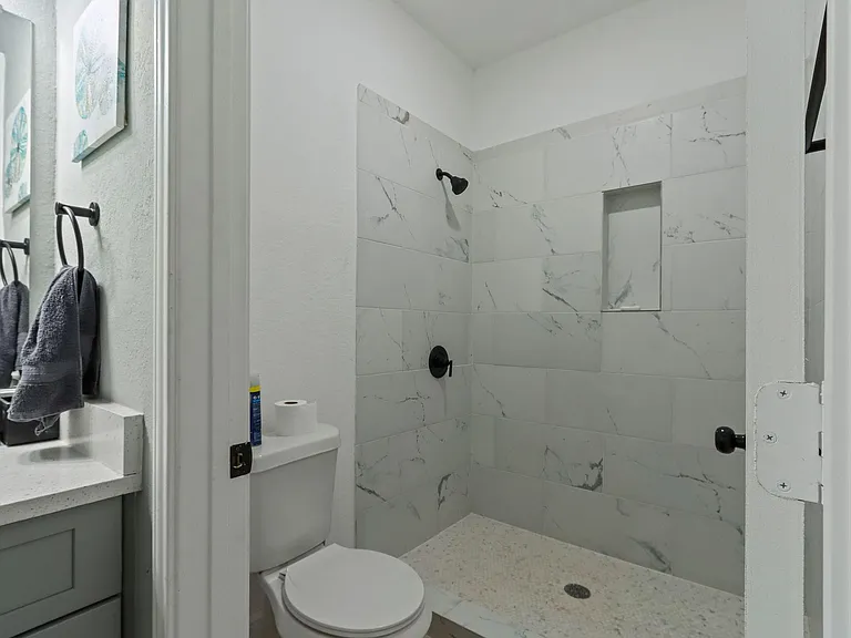 5607 Bacher St #B — Photo 18