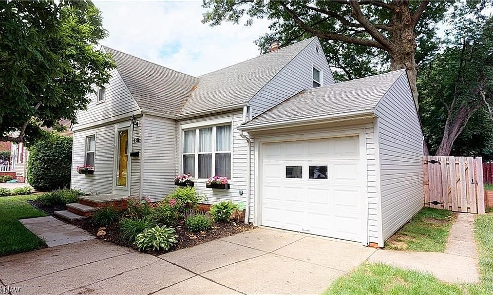 1376 Lander Rd, Mayfield Hts, OH 44124 Zillow