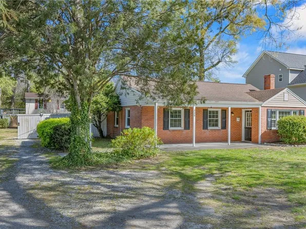 325 Fox Hill Rd, Hampton, VA 23669