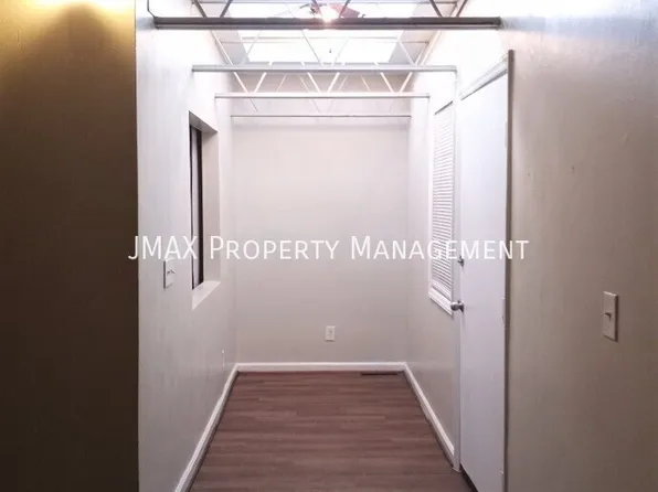 24 Church Ave SW APT A, Roanoke, VA 24011