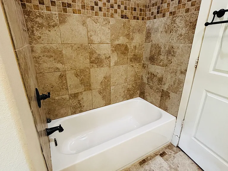 3724 County Road 211 — Photo 6