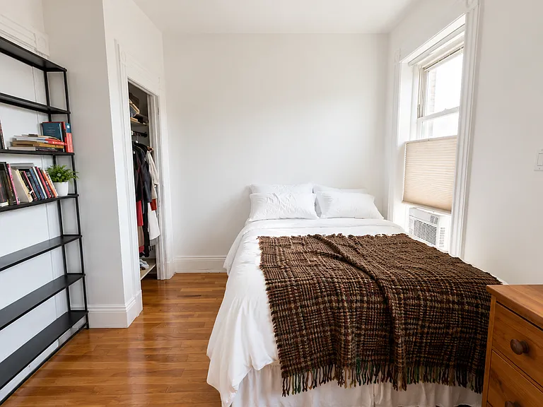 611 Vanderbilt Ave #3 — Photo 2
