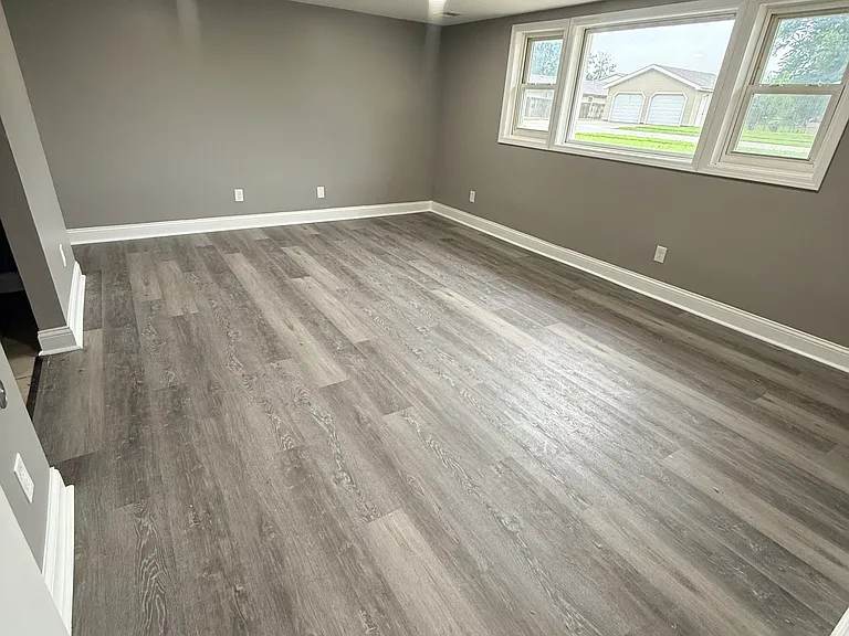 718 Sussex Dr #716 — Photo 2