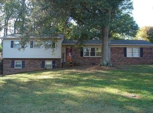 911 Surry Dr, Shelby, NC 28152