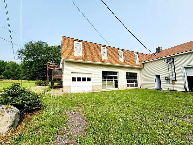 520 Post Hill Rd #202