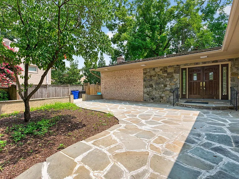 6216 Goodview St — Photo 5