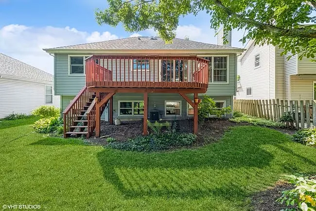 1121 Needham Rd — Photo 2