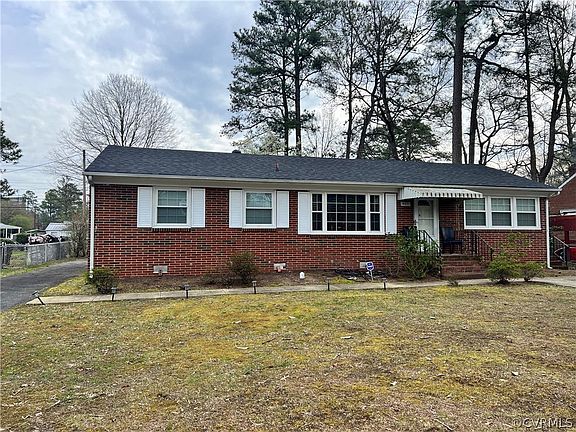 2nd image of 607 Dixon Dr