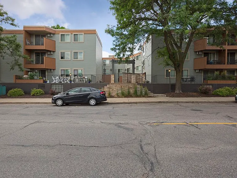 3540 Hennepin Ave S #303 — Photo 11