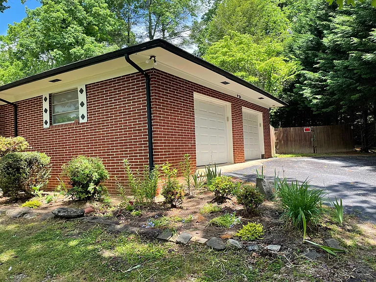 419 Wedgewood Pl SW — Photo 13