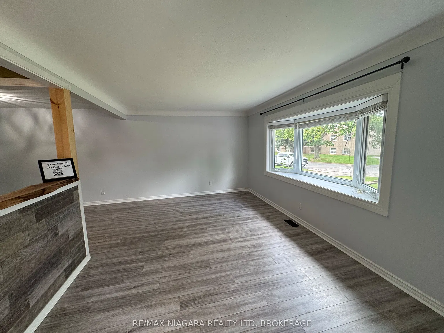 4 bed, $2,900 — Photo 2
