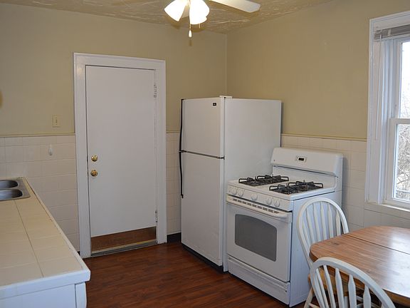 4th image of 7706 Thomas Ave