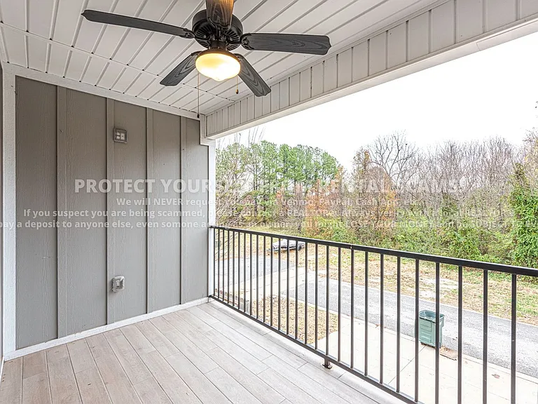 1374 N Corsica Dr — Photo 16