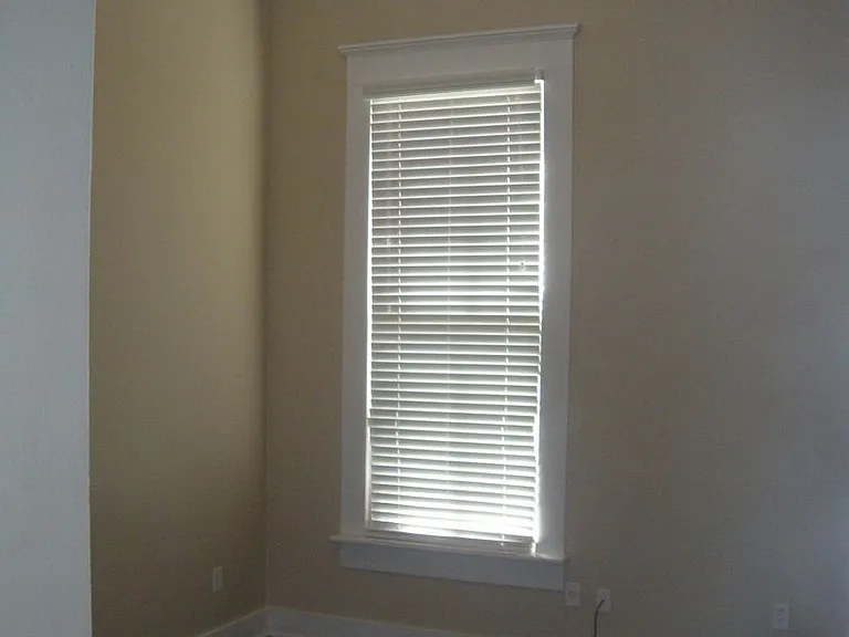 915 W 23rd St #C — Photo 22