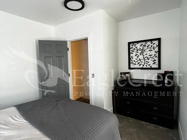 307 S Roosevelt St — Photo 16