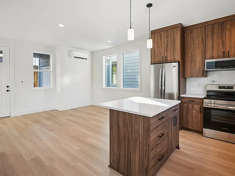 9568 SW 91st Ave — Photo 6