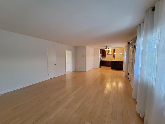 3rd image of 1632 Camden Ave APT 302