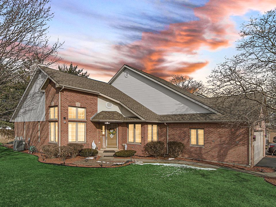 1st image of 18326 Pond View Ct
